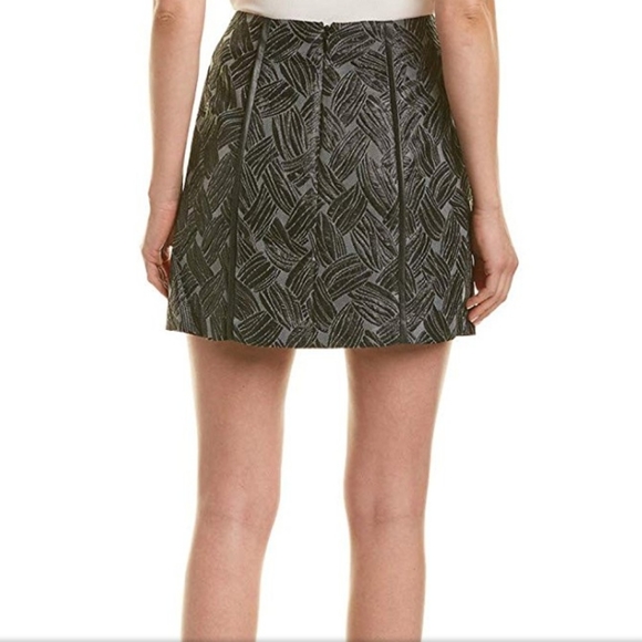 BCBG Max Azria Womens Metallic Mini Skirt Sz XXS - Picture 2 of 4